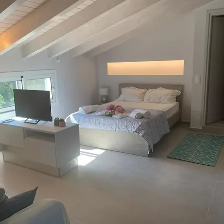 Pensionat Terpsichore Boutique Bright New Sofita And 3*