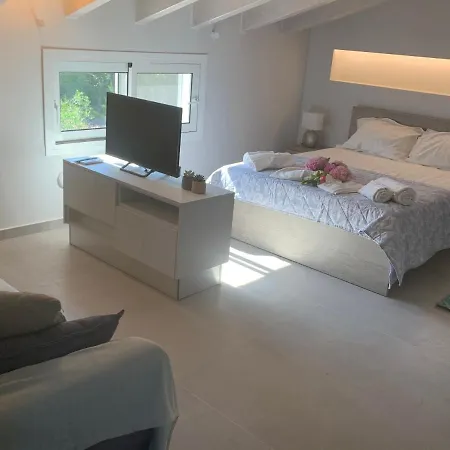 Terpsichore Boutique Bright New Sofita And 3* Dassia (Corfu)