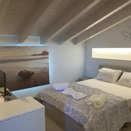 Pensionat Terpsichore Boutique Bright New Sofita And