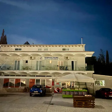 Terpsichore Boutique Bright New Sofita And Gæstehus 3*